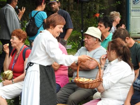 Na oglarskih dnevih v Gozdu Martuljku predstavili turistične zanimivosti Občine Razkrižje 75